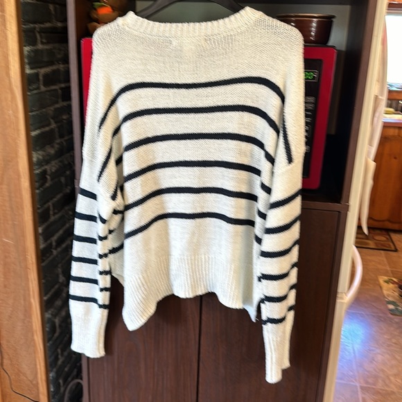 C & C striped sweater in L - Picture 3 of 5